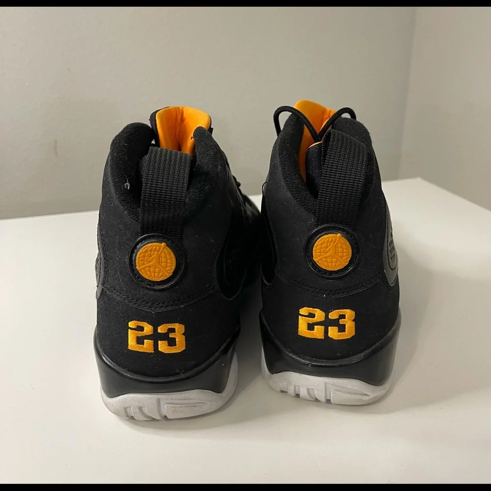 Men’s Air Jordan 9 Retro- Citrus Sneakers - Picture 4 of 4